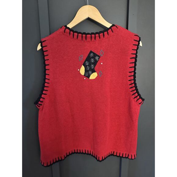 Studio Works Women’s Size Large Christmas Vest/sweater - Knit Mittens & Stocking - Picture 7 of 8